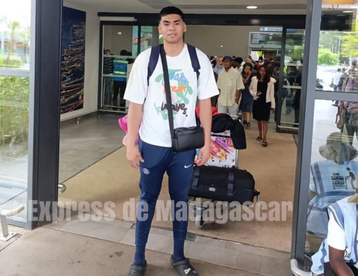 Image à la une de BASKETBALL 5×5  – Johan Andy Randriamananjara rejoint les Ankoay