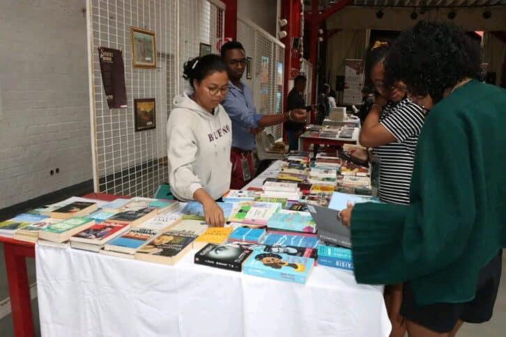 Image à la une de FESTIVAL DES LIVRES ROMANTIQUES – Des auteurs pour tous les cœurs