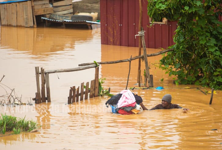 Image à la une de INONDATIONS – Évacuation manu militari à Anosizato et Ampitatafika