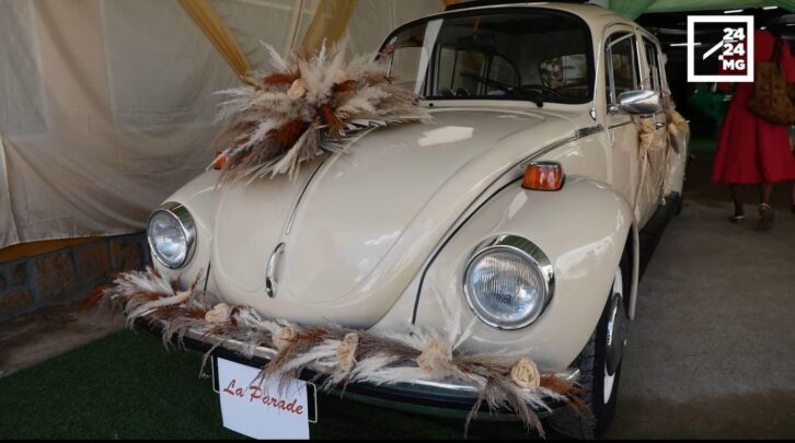 Image à la une de VEHICULE – La Coccinelle devenue limousine vintage de Coucous