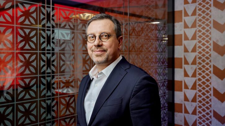 Image à la une de Jérôme Hénique (Orange) : « L’augmentation des taxes n’est jamais une bonne nouvelle »