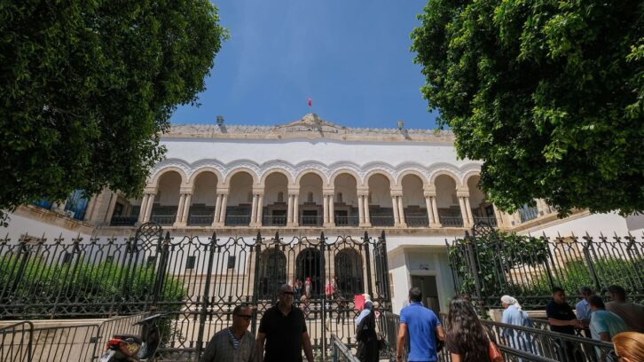 Image à la une de En Tunisie, l’organisation du procès pour complot contre la sûreté de l’État alarme les avocats