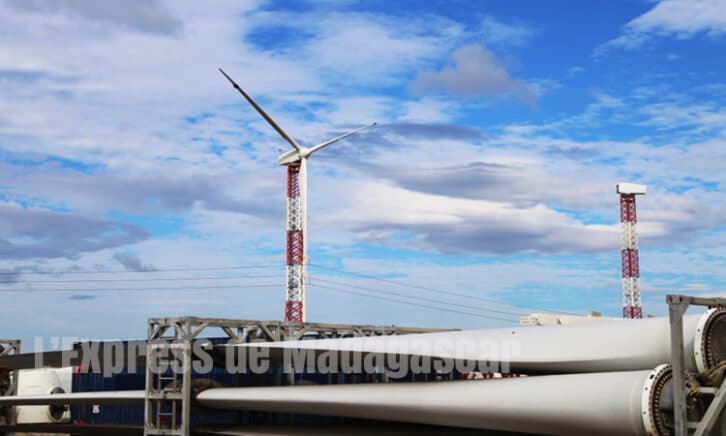 Image à la une de EHOALA PARK – La première unité éolienne installée