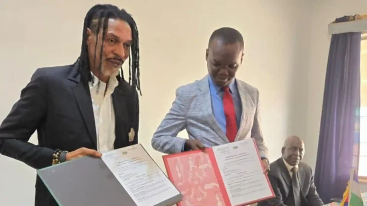 Image à la une de FOOTBALL – Rigobert Song devient sélectionneur des Fauves du Bas Oubangui de la Centrafrique