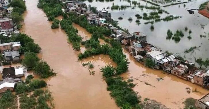 Image à la une de Alerte rouge aux crues : les fortes pluies ont tué deux enfants à Antananarivo