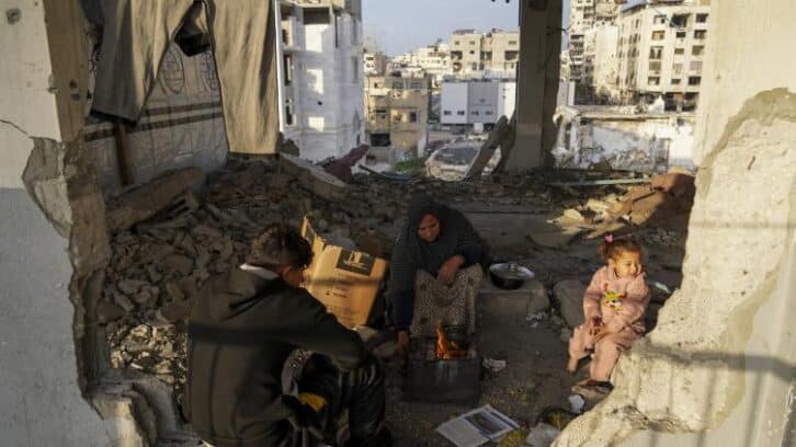 Image à la une de Après la suspension de l’aide humanitaire, Israël va cesser de fournir de l’électricité à Gaza