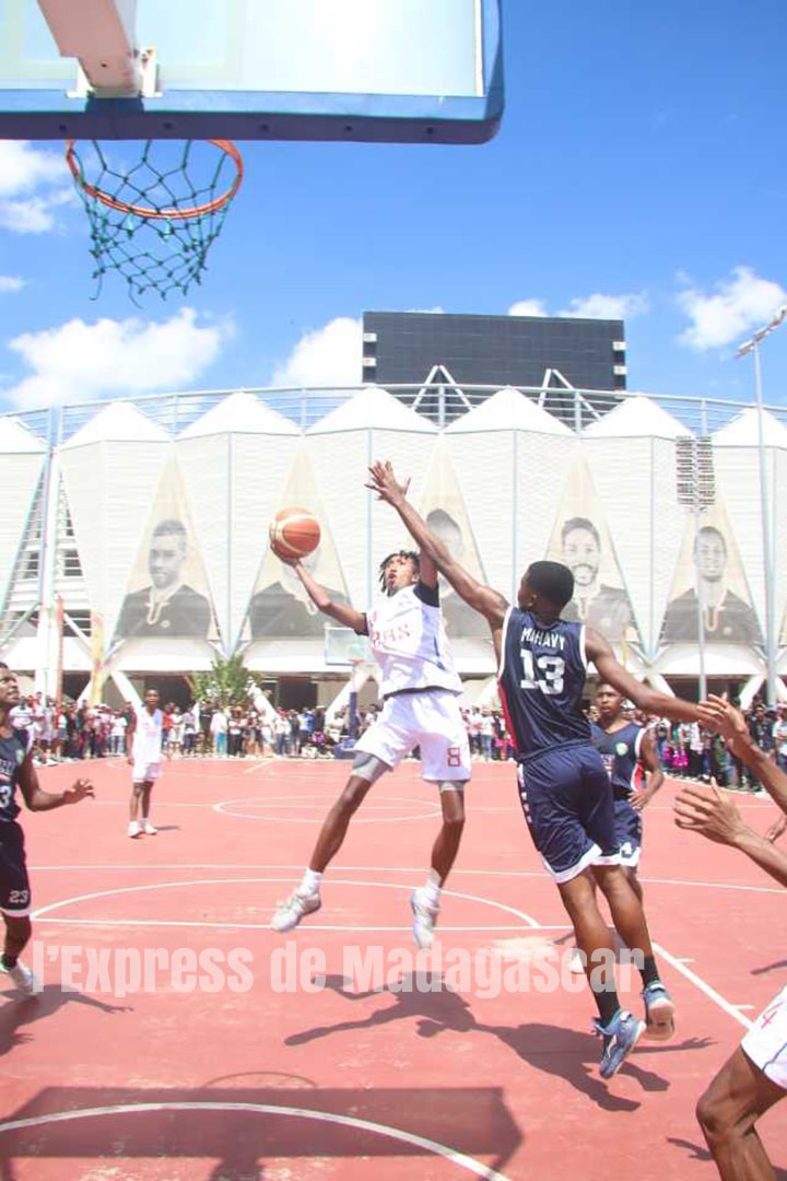 Image à la une de BASKETBALL – SMATCHIN  – BBS de Mahajanga surclasse ENI