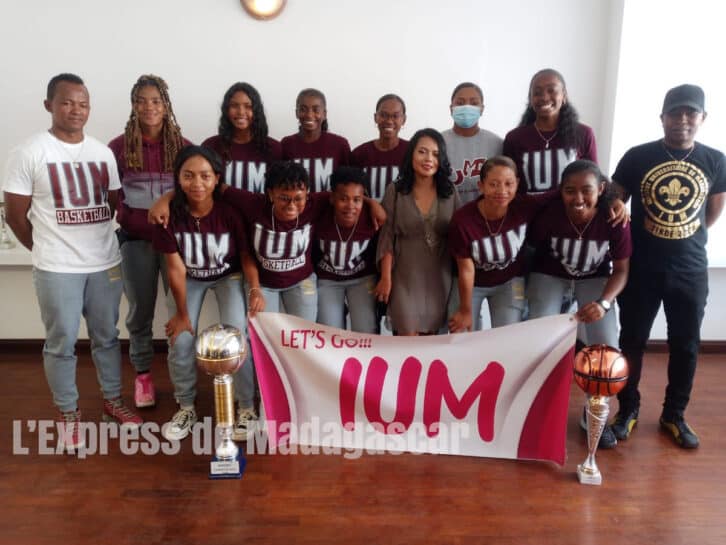 Image à la une de BASKETBALL – SMATCHIN   – IUM alloue dix millions ariary pour le tournoi