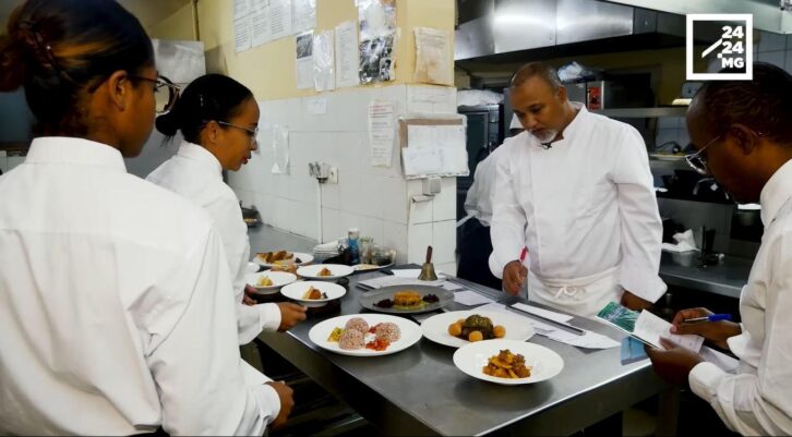 Image à la une de GASTRONOMIE – A l’heure du coup de feu dans les cuisines de « La Table des Hautes Terres »