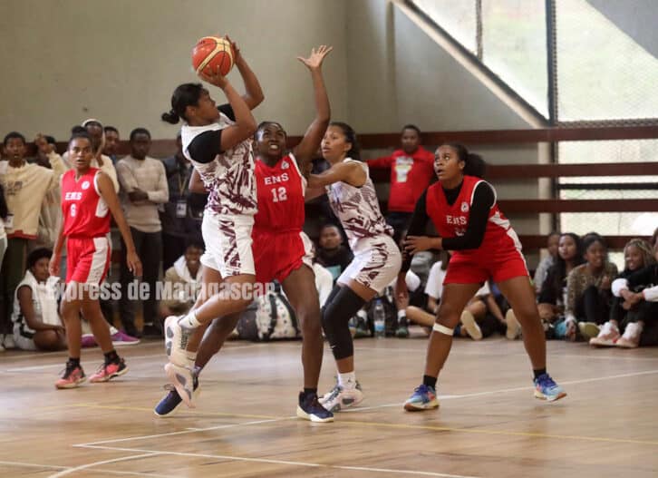 Image à la une de SMATCHIN – FILLES IUM – Le champion 2024 réussit son entrée en lice