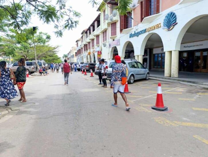 Image à la une de ASSAINISSEMENT À ANTANANARIVO – L’Avenue de l’Indépendance dégagée