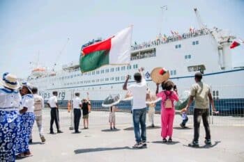 Image à la une de MERCY SHIPS – Les opérations chirurgicales reprennent