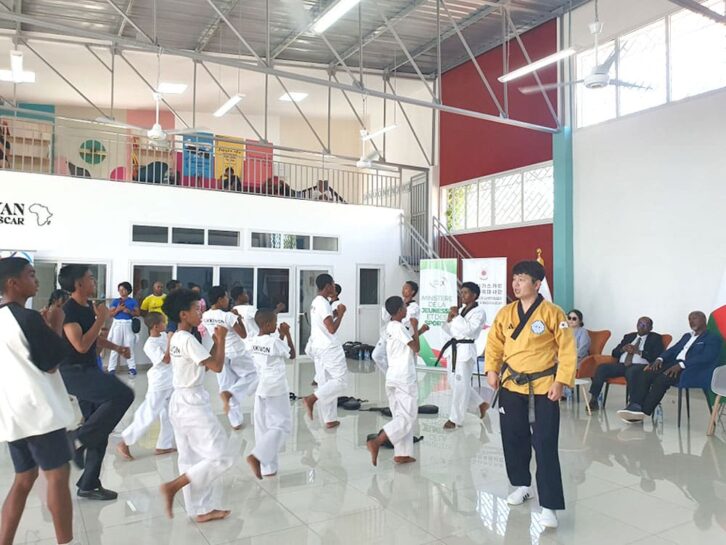 Image à la une de Taekwondo – Ambassade de Corée : Engagement pour la promotion de la discipline