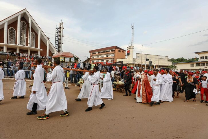 Image à la une de Cameroun : à Yaoundé, les autorités ont fermé des dizaines d’églises illégales