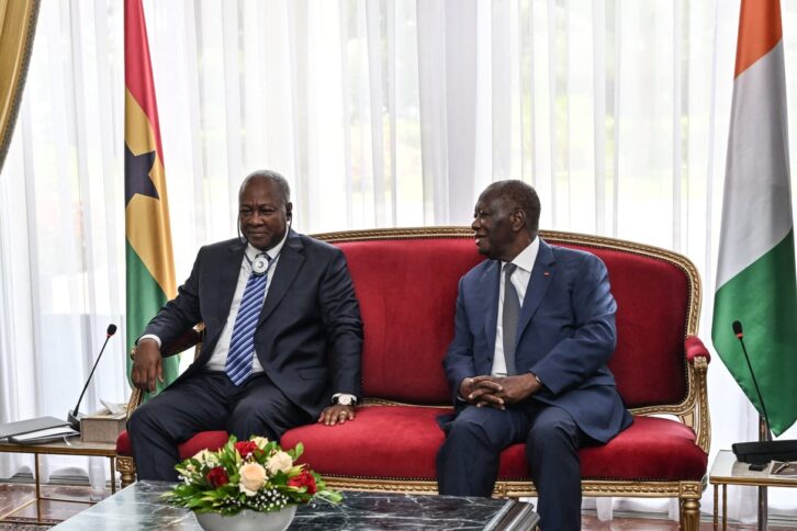 Image à la une de Alassane Ouattara et John Dramani Mahama appellent l’AES à réintégrer la Cedeao