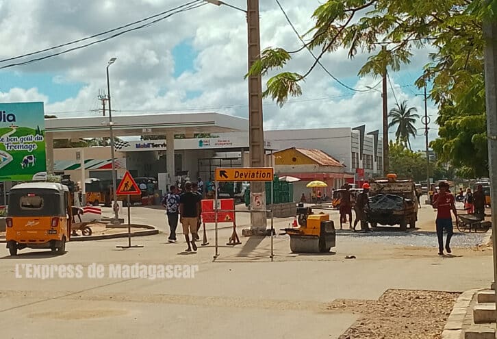 Image à la une de MAHAJANGA – Les travaux de réfection de la RN4 démarrent