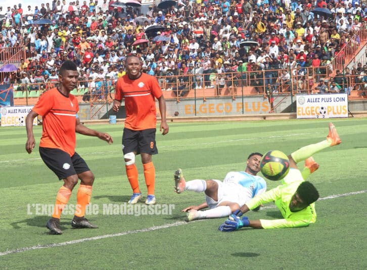 Image à la une de FOOTBALL – PFL – Duel de choc Elgeco Plus-Fosa Juniors FC