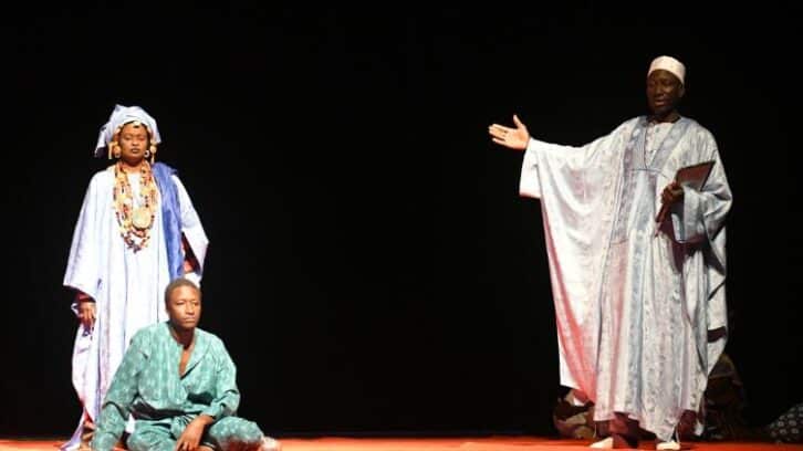 Image à la une de Au Sénégal, l’oeuvre célèbre de Cheikh Hamidou Kane, “L’Aventure ambigüe”, sur les planches