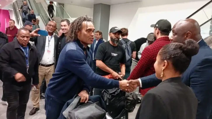Image à la une de FOOTBALL – Robert Pirès, Jay Jay Okocha, Christian Karembeu, Mamadou Niang, Alain Giresse et d’autres débarquent pour le match de gala du 26 mars à Mahamasina