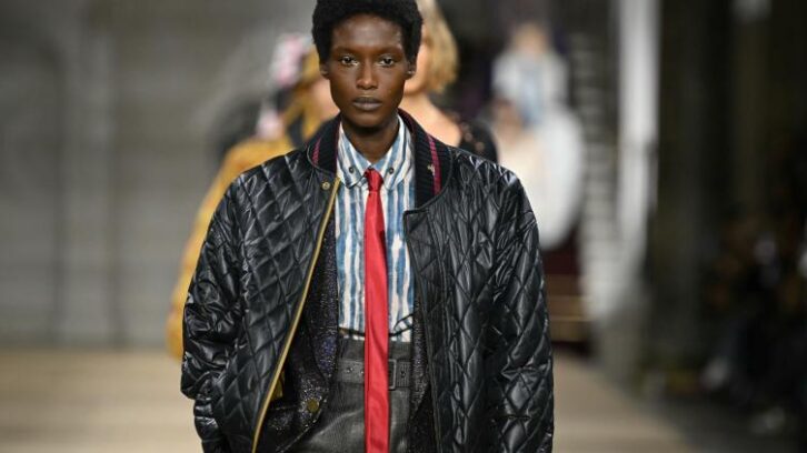 Image à la une de Fashion Week: le glamour de Ludovic de Saint Sernin, le feutre d’Hermès