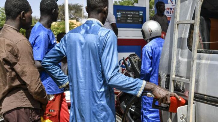 Image à la une de Le Niger, producteur d’or noir, confronté à une pénurie inédite d’essence