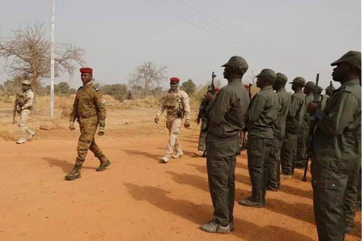 Image à la une de Burkina Faso : deux attaques jihadistes meurtrières frappent la région de l’Est