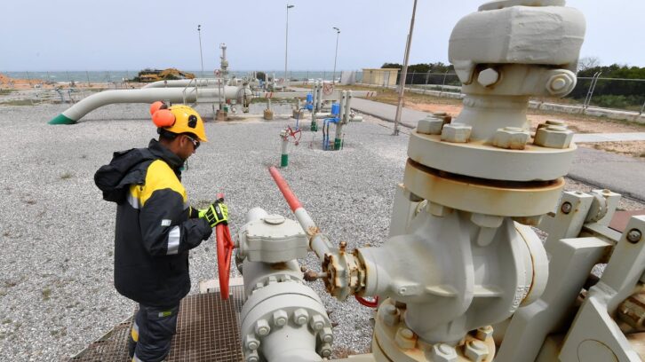 Image à la une de Pétrole : comment les producteurs africains résistent aux pressions de Trump et de l’Opep