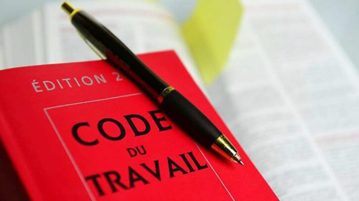 Image à la une de Que contient le projet de réforme du Code du travail tunisien lancé par Kaïs Saïed