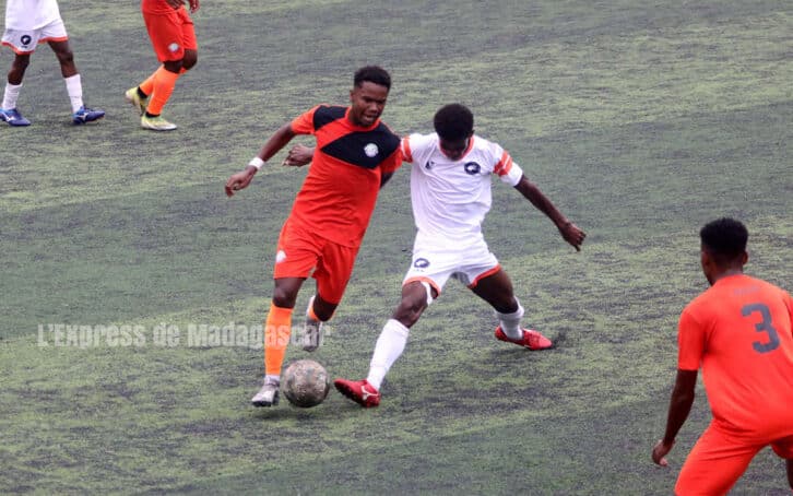 Image à la une de FOOTBALL PFL – 6E JOURNÉE – Fosa Juniors FC renverse Elgeco Plus