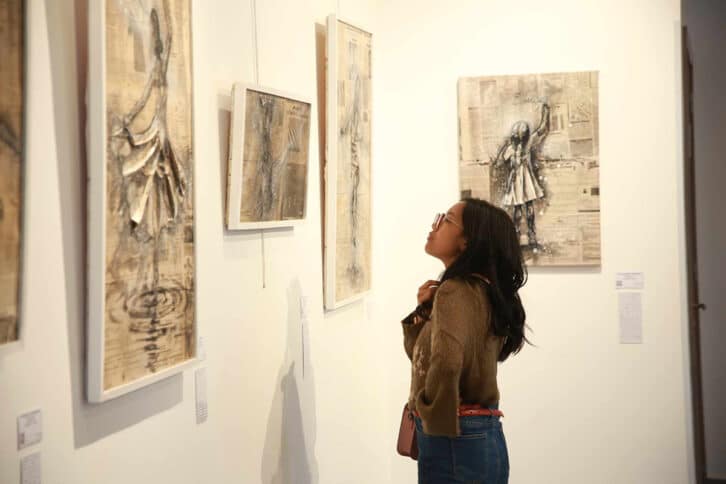 Image à la une de «FÉMININ PLURIEL»  –  Un hommage artistique à la femme à la Cité des Cultures