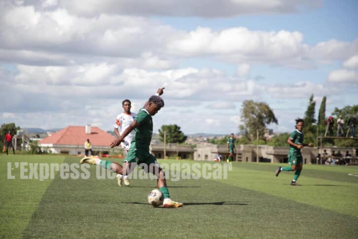 Image à la une de FOOTBALL – PFL – AS Fanalamanga s’éloigne, Elgeco Plus se relance