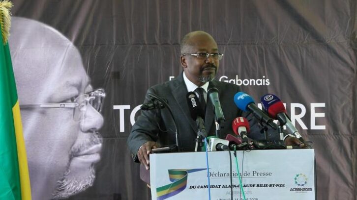 Image à la une de Présidentielle au Gabon : Alain-Claude Bilie-By-Nze fustige un vote “opaque et contestable”