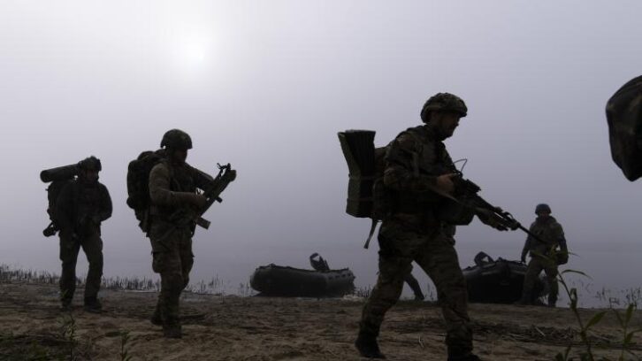 Image à la une de Dépenses militaires : une hausse “sans précédent” depuis la fin de la Guerre froide