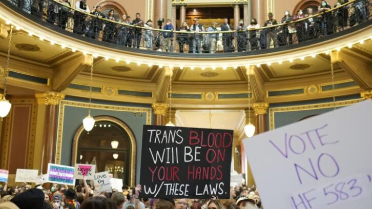 Image à la une de 100 jours de Trump : être transgenre aujourd’hui aux Etats-Unis