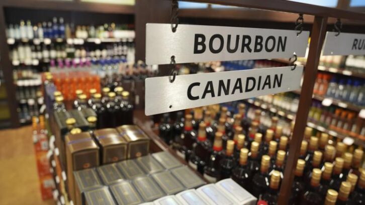 Image à la une de Le boycott, l’arme des Canadiens dans la guerre commerciale avec les États-Unis
