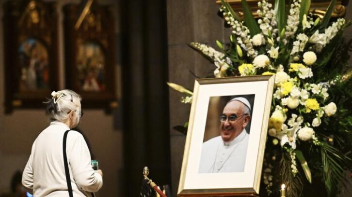 Image à la une de Décès du pape François : le Vatican en deuil prépare les obsèques