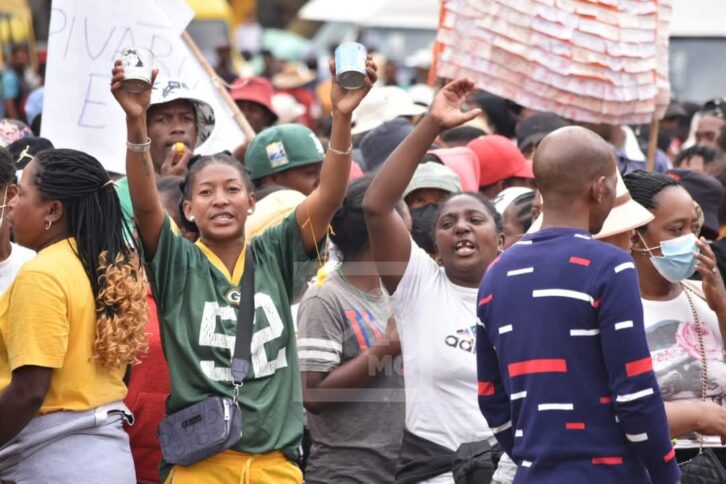 Image à la une de ANTANANARIVO – Les marchands de rue disent pouvoir “revenir vendre dans les rues d’Analakely” 