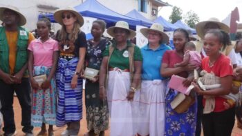 Image à la une de PROTECTION SOCIALE – 68 000 enfants de Vondrozo, de Midongy et de Befotaka bénéficiaires de soutien financier mensuel du programme Zara mira de l’Unicef
