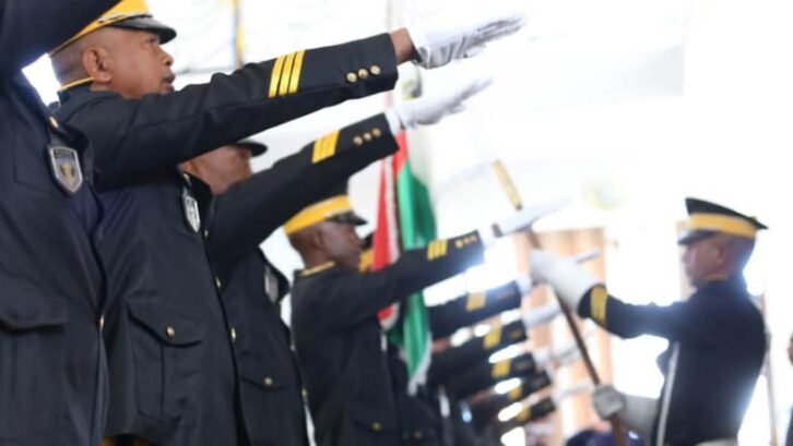 Image à la une de Le commissaire Panoel Tsiky Rakotondrainivonona remplace le commissaire Ostrom Whenns à la tête de la police municipale d’Antananarivo
