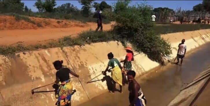 Image à la une de ACTIONS SOCIALES  –  Base Toliara et l’État intensifient leur présence à Ankilimalinike