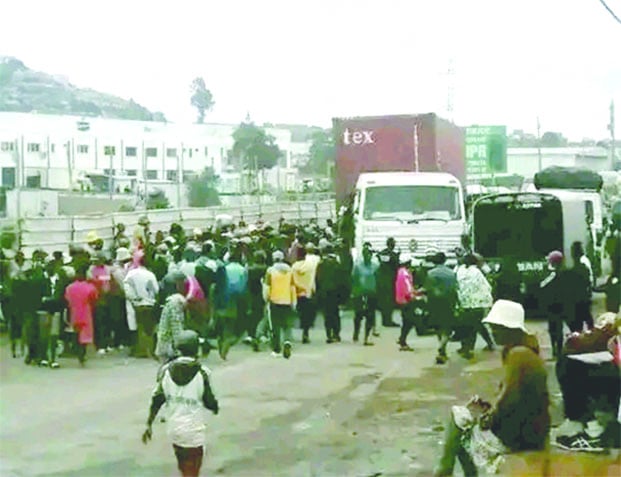 Image à la une de Drame à Anosizato « Fasan’ny Karàna » – Un homme se jette sous un camion en marche  