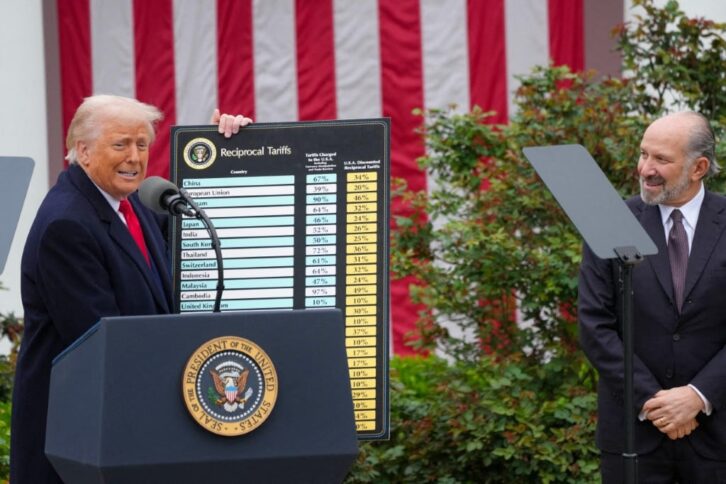 Image à la une de Un an au pouvoir au Sénégal, Trump bouscule l’Afrique, dégel entre Alger et Paris… Les 5 infos qu’il ne fallait pas rater