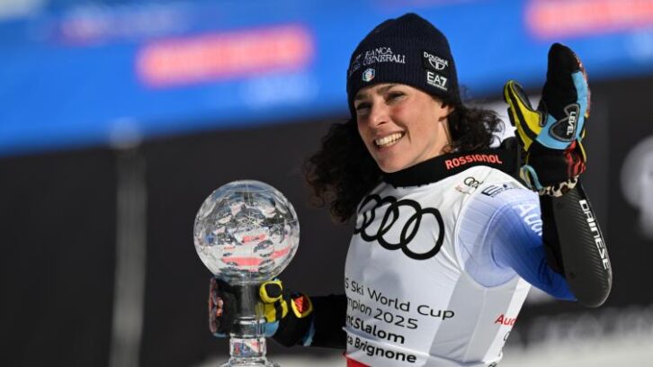 Image à la une de Ski: “un nouveau défi que je relèverai”, réagit Brignone après sa grave blessure
