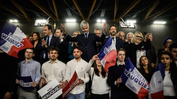 Image à la une de Présidence LR: ces nouveaux adhérents LR attirés par le match Retailleau-Wauquiez