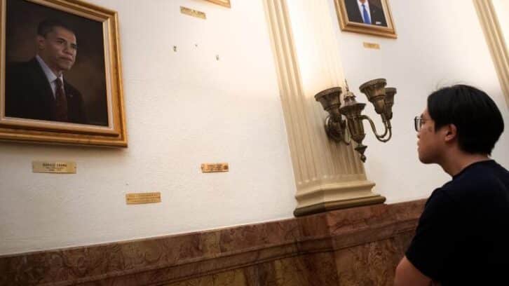 Image à la une de Portrait de Trump décroché: l’artiste peintre se plaint de l’impact négatif sur sa carrière