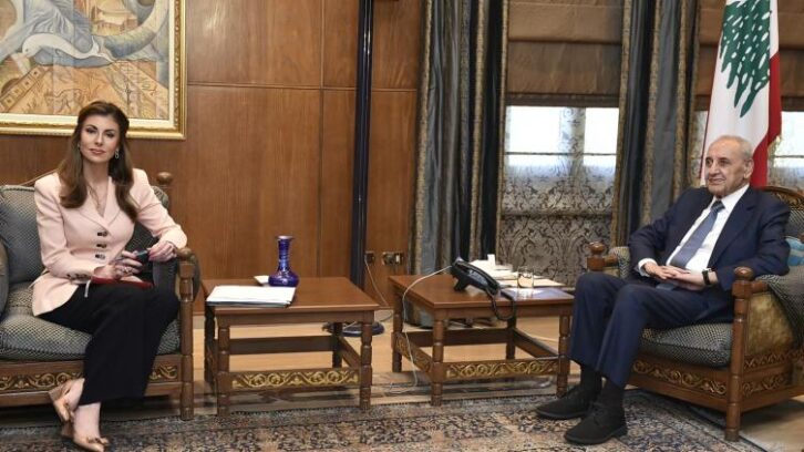 Image à la une de Israël cible le Hezbollah au Liban durant une visite d’une émissaire américaine