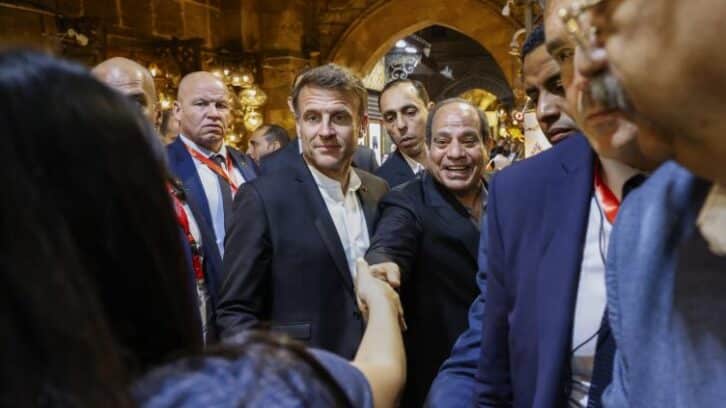 Image à la une de Macron en Egypte pour une visite consacrée à Gaza