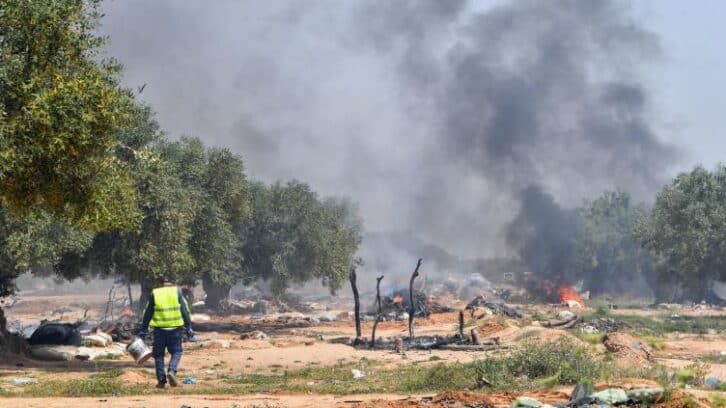Image à la une de En Tunisie, le propriétaire terrien et son oliveraie, symboles de la crise autour des migrants