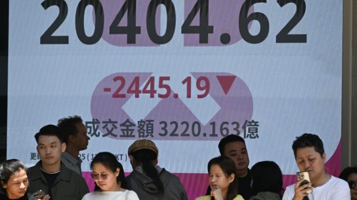Image à la une de “On perd tous de l’argent”: à Hong Kong, les investisseurs paient cher la guerre commerciale sino-américaine
