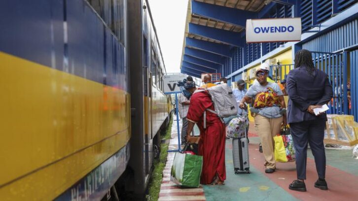 Image à la une de L’unique train du Gabon chemine vers sa modernisation